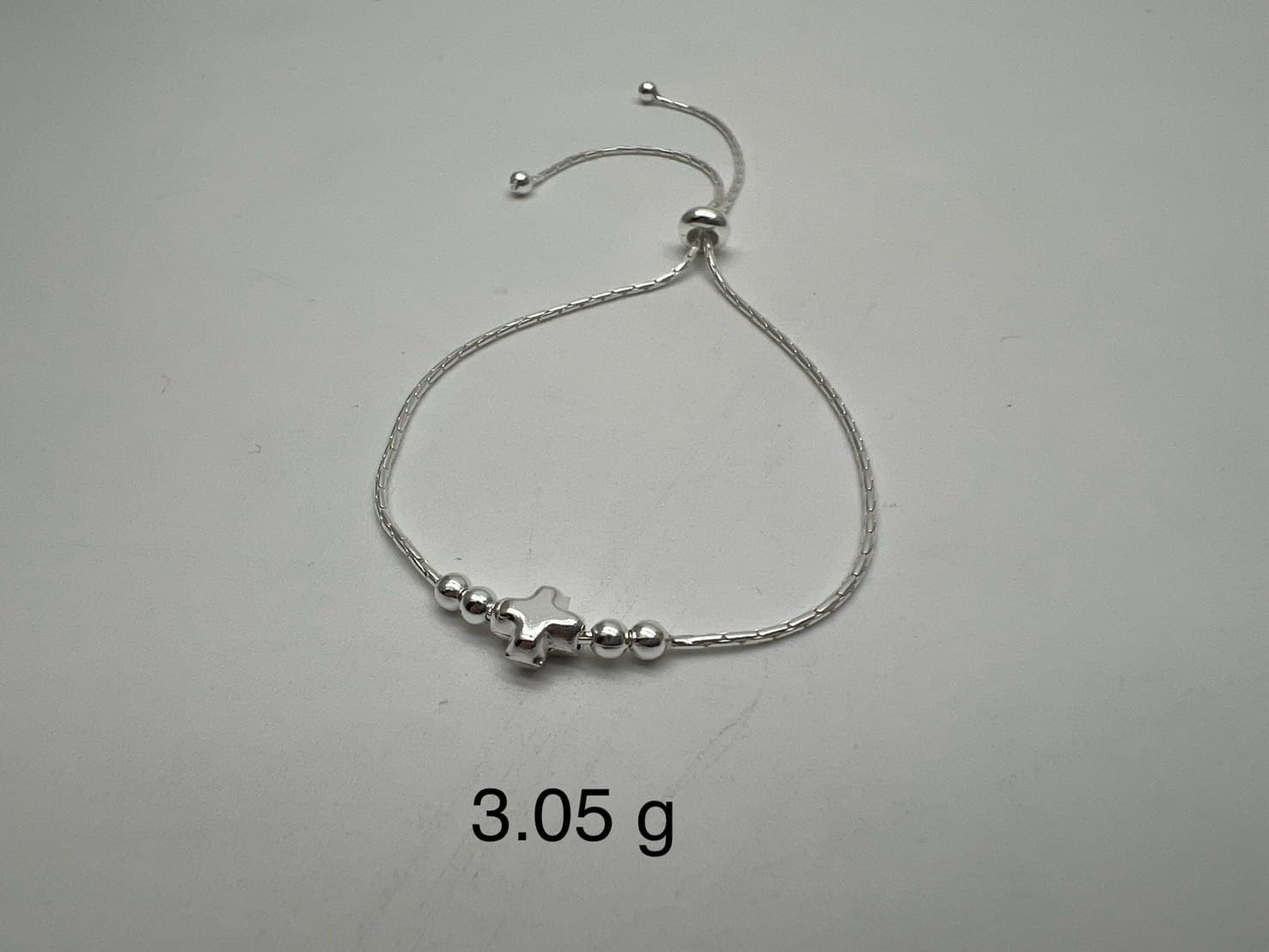 สร้อยข้อมือเงินแท้ปรับระดับชาร์มครอส